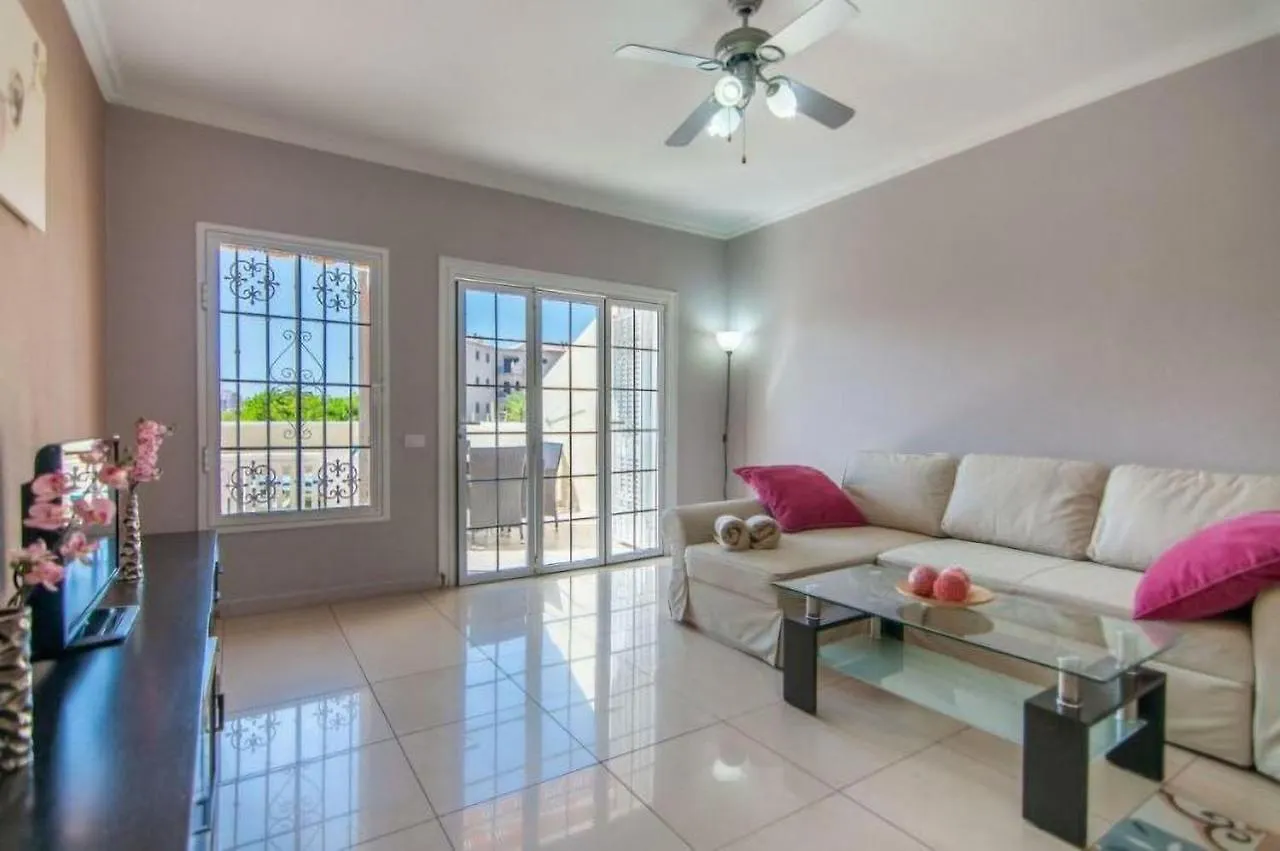 Apartament 1 Bedroom Los Cristianos Las Vistas Beach 0*, Los Cristianos (Tenerife) Spain